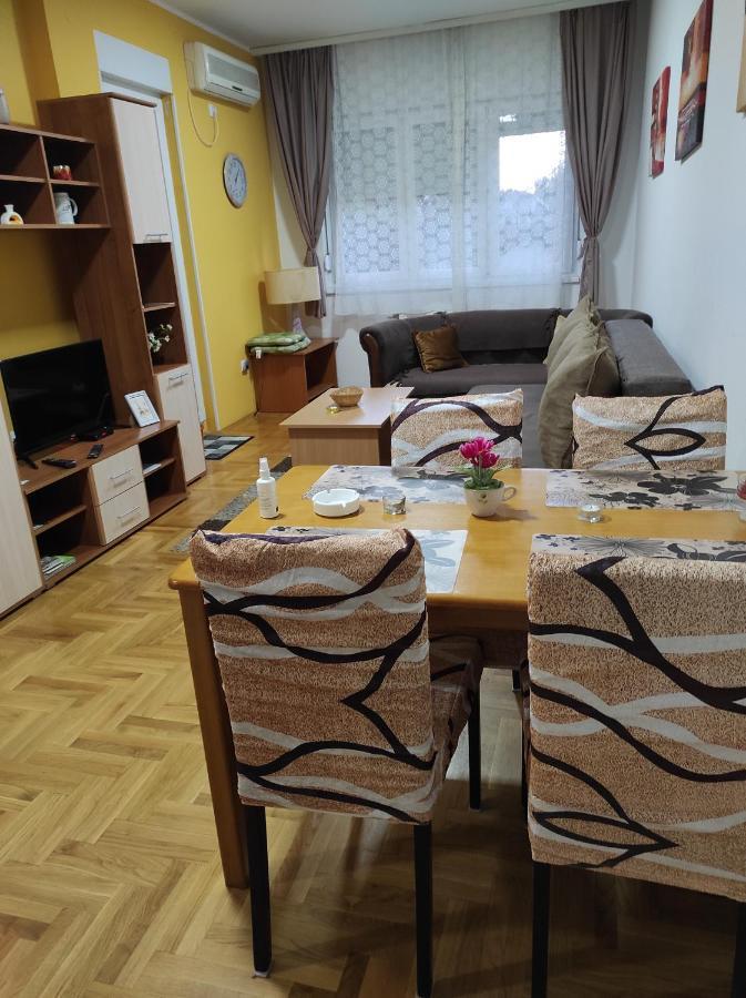 Apartman Marina Sa Garazom Novi Sad Extérieur photo