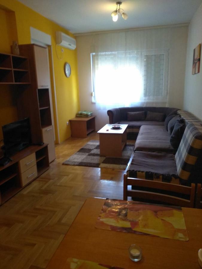 Apartman Marina Sa Garazom Novi Sad Extérieur photo